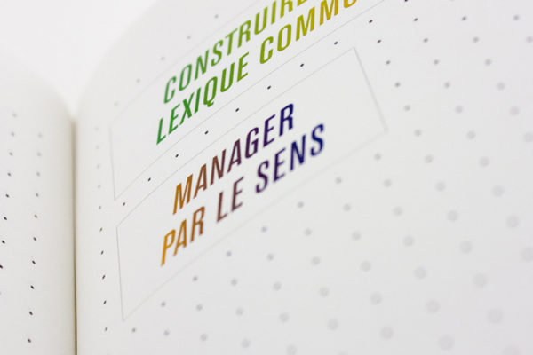 Le Cadréléon, carnet à incarner. Noetic Bees pour le Vinatier